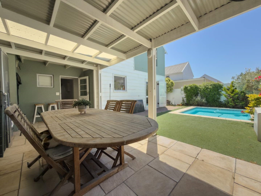 3 Bedroom Property for Sale in Royal Ascot Western Cape